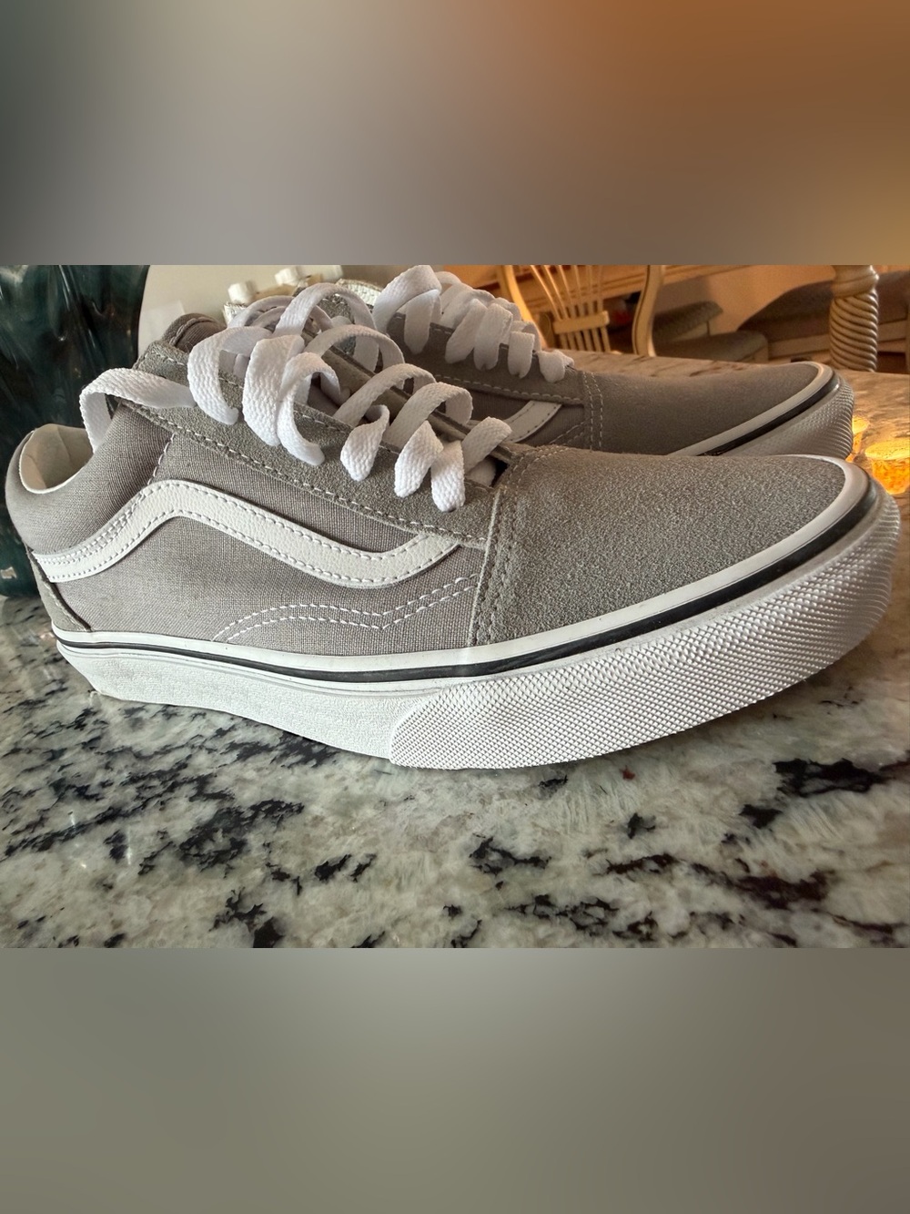 Vans- Gray Low-Top Skate Sneakers with White Stripe🩶🤍…
Never Worn